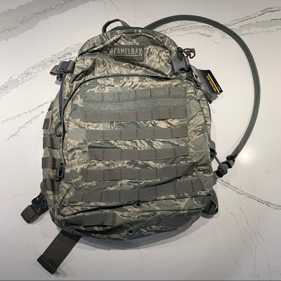 camelback Other - Camelback mother lode 100oz backpack in camo